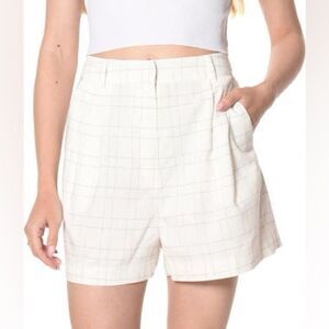 wayf | Pleat Shorts